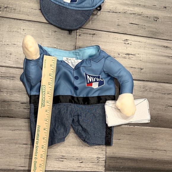 NWOT Mailman Costume for dogs - Picture 6 of 9